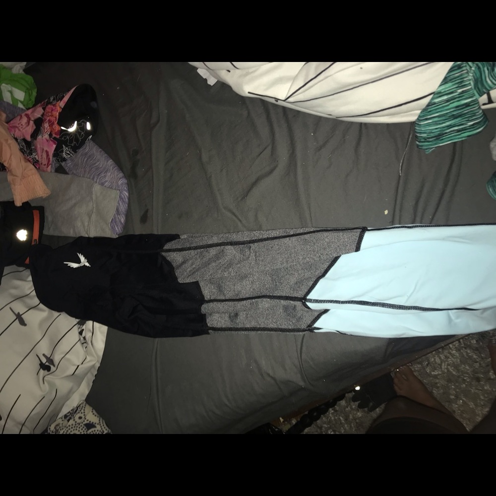 maverick by logan paul leggings, never worn